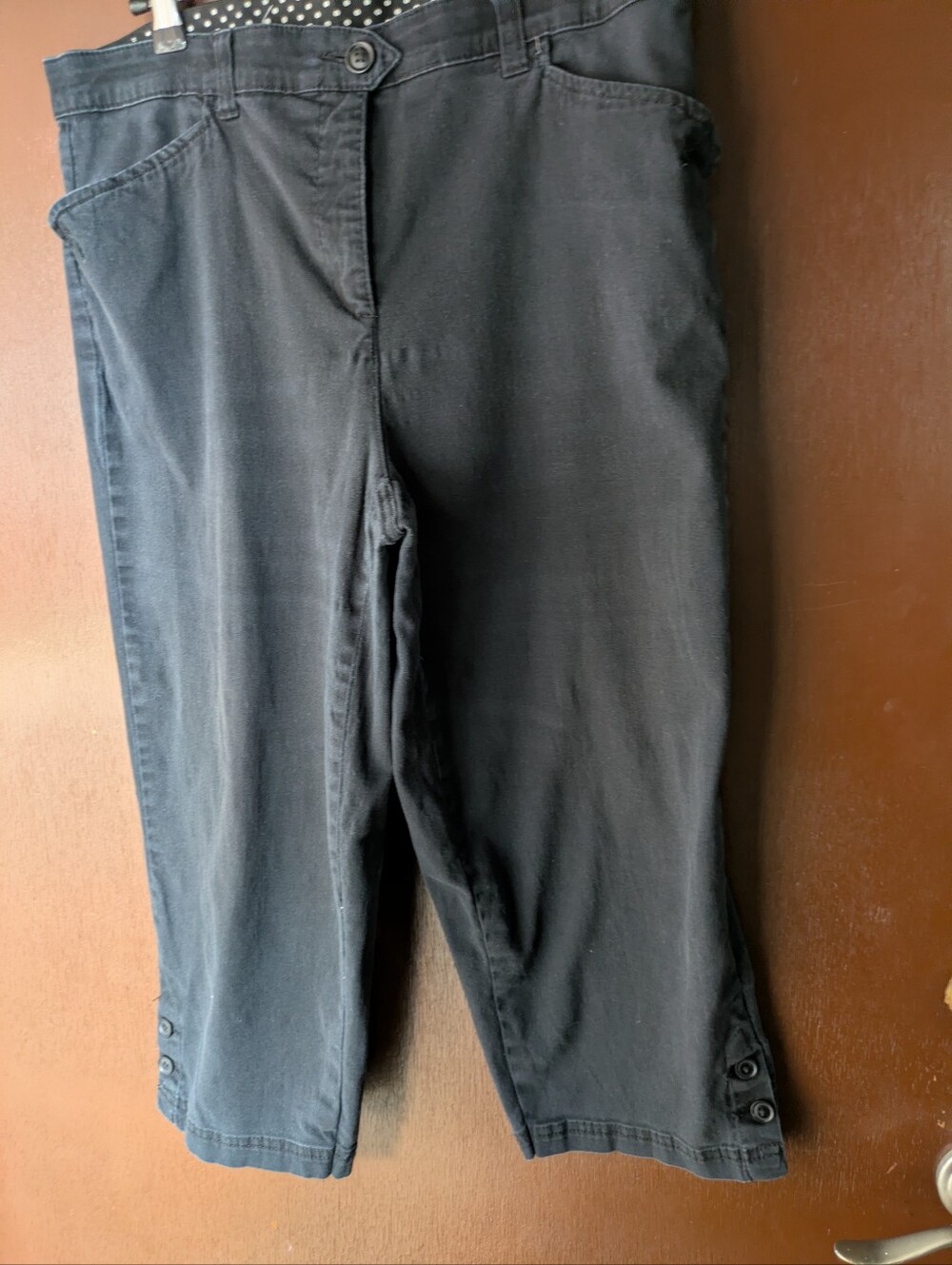 Karen Scott Black Cropped Button-Hem Jeans Size 10